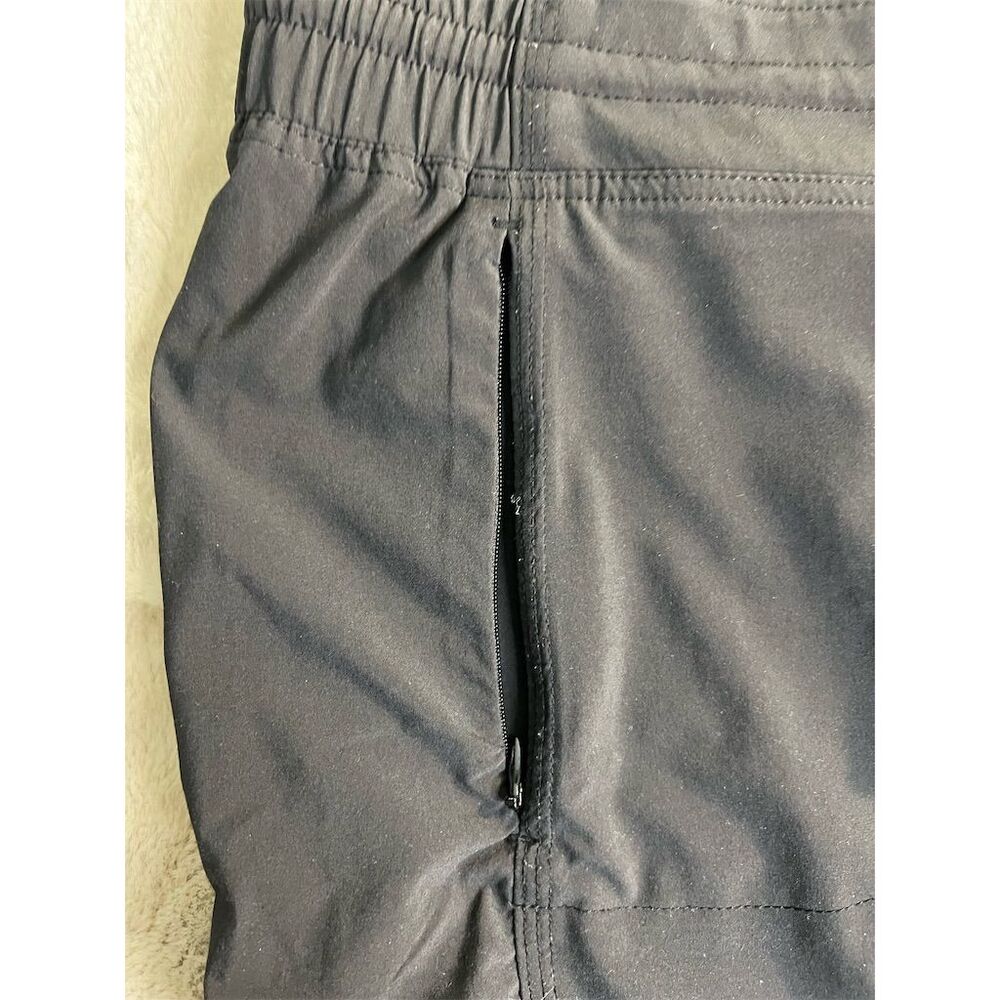 Athleta Women's Jogger Capri Pants Standard Size 8 Black Casual Activewear - Picture 3 of 10
